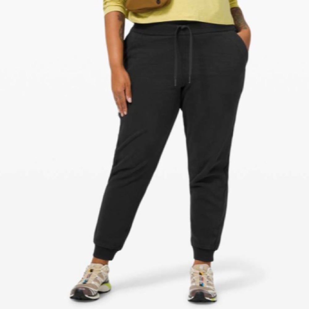 lululemon athletica Scuba Jogger Cotton Terry Size 0